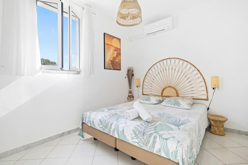 La Villa Julia - Calme - Spacieux - Parking Prive - Climatisation Ментона Экстерьер фото