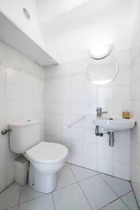 La Villa Julia - Calme - Spacieux - Parking Prive - Climatisation Ментона Экстерьер фото