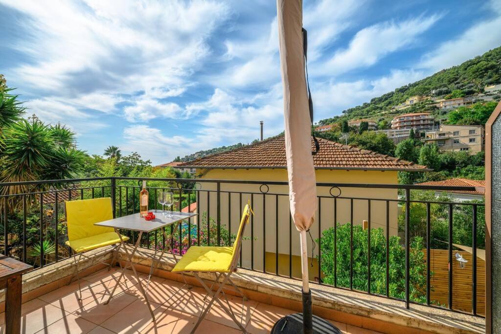 La Villa Julia - Calme - Spacieux - Parking Prive - Climatisation Ментона Экстерьер фото